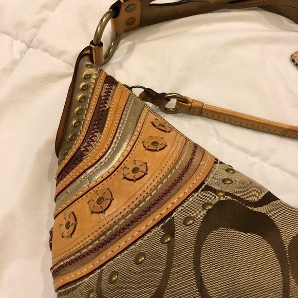 Gorgeous large studded leather coach hobo purse bag - Picture 2 of 4